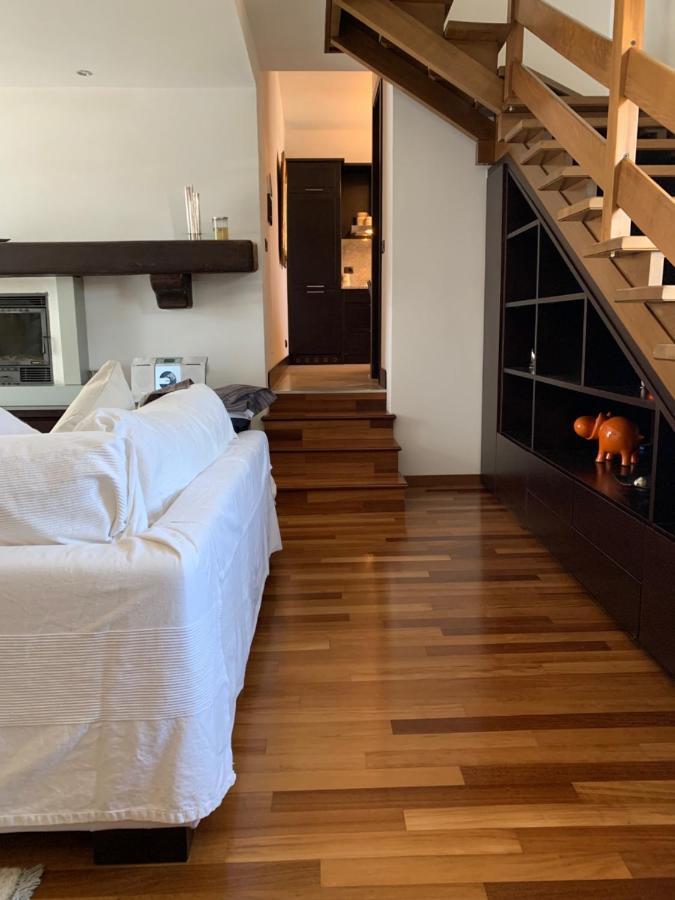 Near Como, Charming Apartment With Fireplace 그란다테 외부 사진